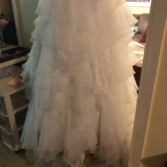 Wedding dress - Picture 4 of 7